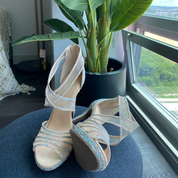 Thalia Sodi Shoes - Sparkly Thalia Sodi Heels (never worn) - 9M